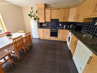 8 Woodleigh Grove, Blessington, Co. Wicklow - Image 5