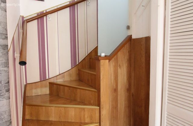 15 Warrenmount Place, Dublin 8, South Circular Road, Dublin 8 - Click to view photos