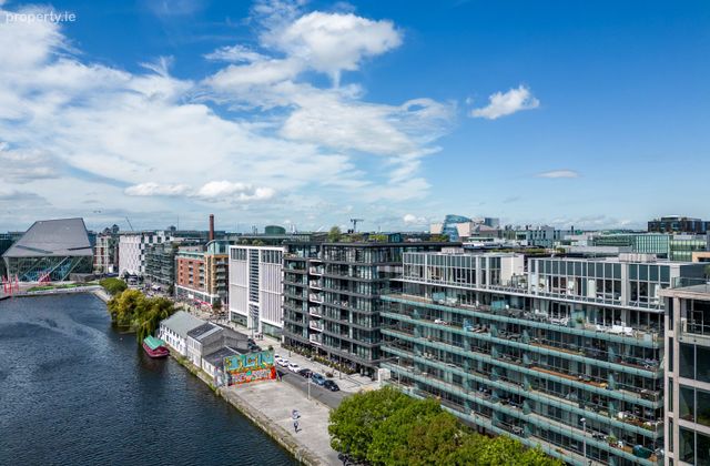 32 The Waterfront, Hanover Quay, Grand Canal Dock, Dublin 2 - Click to view photos