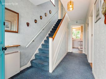 19 Hollywood Drive, Goatstown, Dublin 14 - Image 2