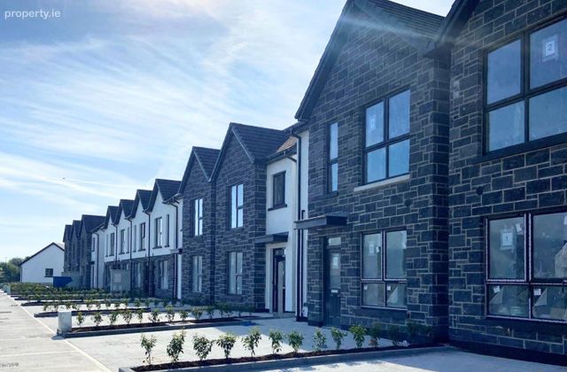 Type 2 (mid Terrace), Sli Na Manach, Mungret, Co. Limerick - Click to view photos