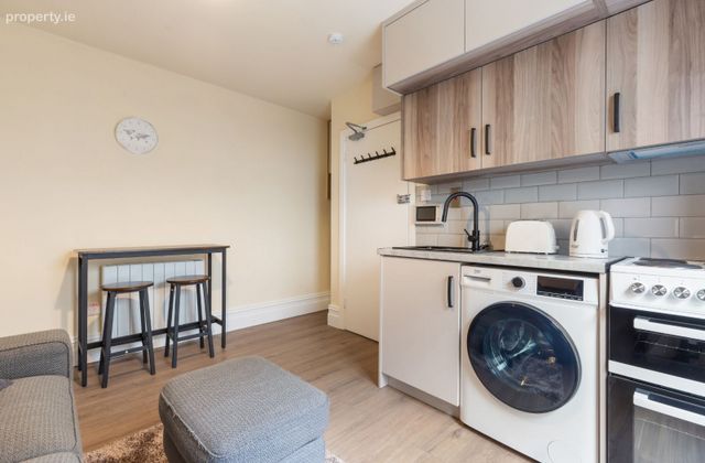 South Circular Road, Dolphin's Barn, Dublin 8 - Click to view photos
