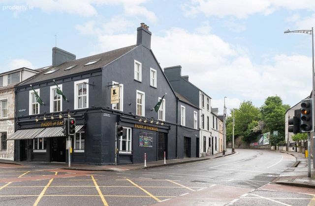 Paddy The Farmers, 15 Old Blackrock Road, Blackrock, Co. Cork - Click to view photos