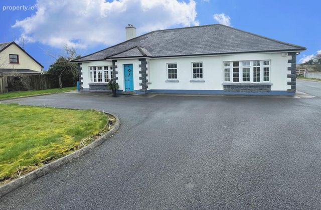 Cloonshanville, Frenchpark, Co. Roscommon, Frenchpark, Co. Roscommon - Click to view photos