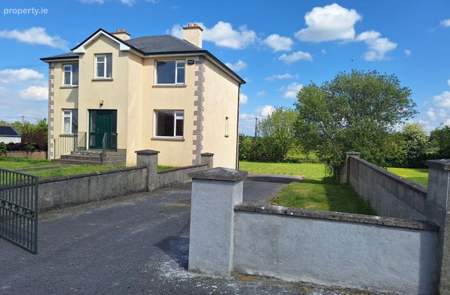 Kilbeg, Claremorris, Claremorris, Co. Mayo - Click to view photos