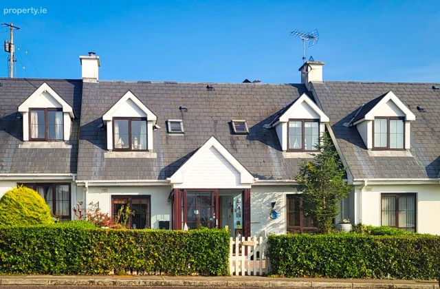 C&uacute;rach B&aacute;n, 5 Tragumna Holiday Homes, Skibbereen, Co. Cork - Click to view photos