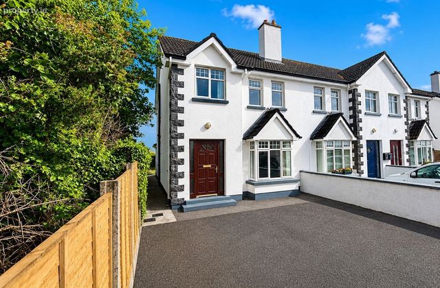 17 Dun Chaoin, Dunmore, Co. Galway - Click to view photos