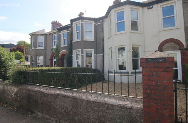 Lynrowan, Blackrock, Co. Cork - Click to view photos
