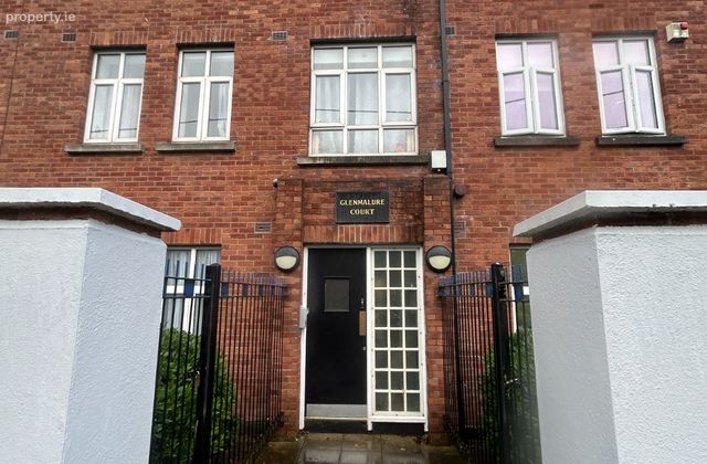 Apartment 20, Glenmalure Court, Dublin 8 - Click to view photos