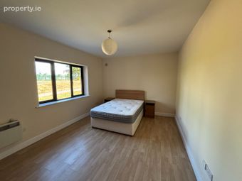 1 Macregol Cuirt, Birr, Co. Offaly - Image 5