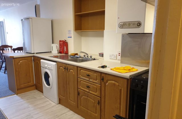 Flat 1, 33 Park Street, Dundalk, Co. Louth - Click to view photos