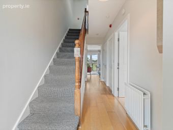 8 Ashton Lodge, Boreenmanna Road, Ballintemple, Co. Cork - Image 3