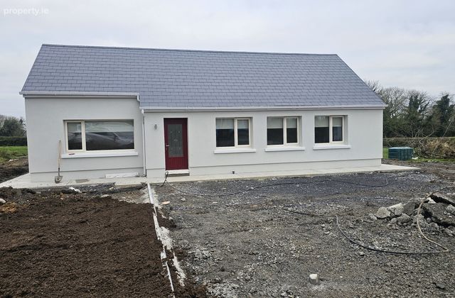Ballylion, Curraghboy, Curraghboy, Co. Roscommon - Click to view photos
