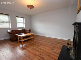 7 Water Street, Castlepollard, Co. Westmeath - Image 3