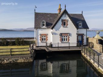 Sealodge Cottage, Seafield, Bantry, Co. Cork - Image 2