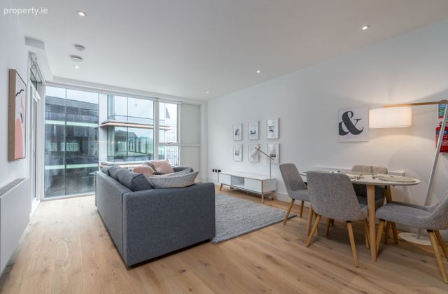 Apartment, Block 01, Ropemaker Place, Grand Canal Dock, Dublin 2 - Click to view photos