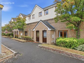 29 The Crescent, Larch Hill, Santry, Dublin 9 - Image 2