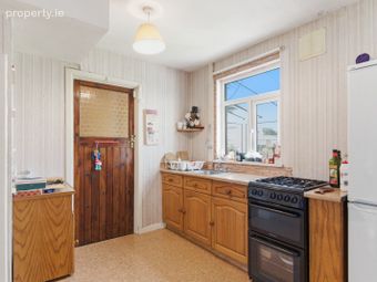 22 Lorcan Grove, Santry, Dublin 9, Dublin 9 - Image 4