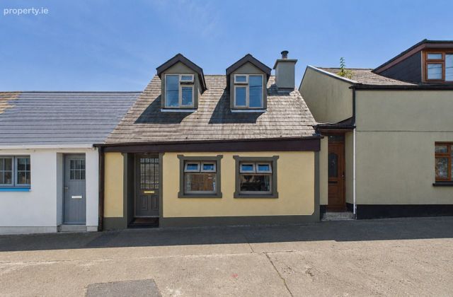 13 Robinson's Lane, Shortcourse, Waterford City Centre, Co. Waterford - Click to view photos