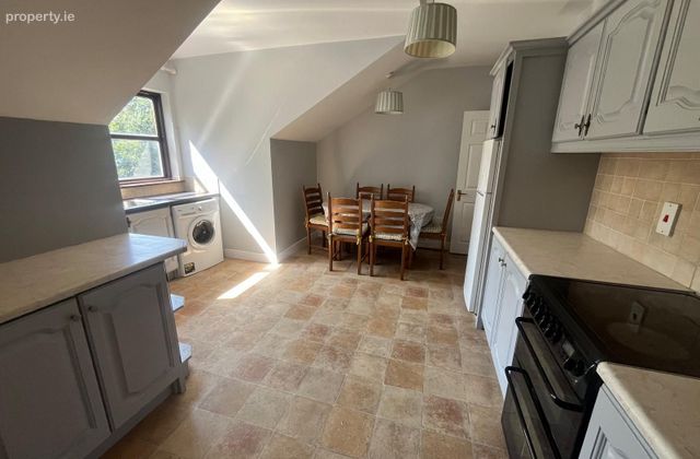 Poplar Grove, Corban's Lane, Naas, Co. Kildare - Click to view photos