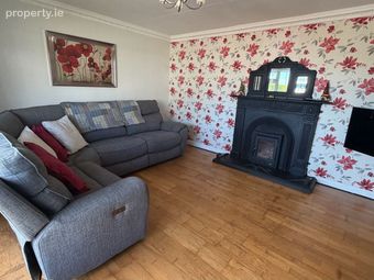 No. 8 Hilltop Park, Cobh, Co. Cork - Image 4