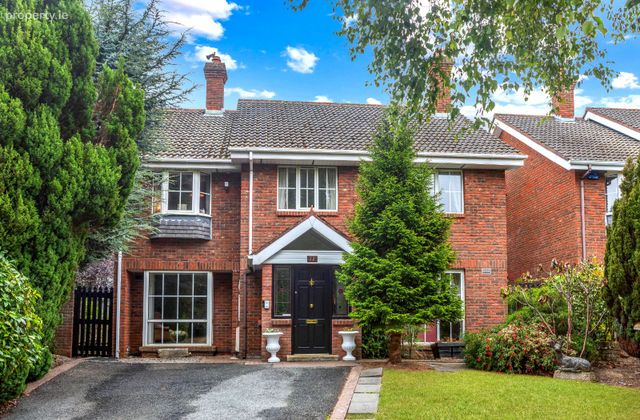 22 Cairn Hill, Westminster Road, Foxrock, Dublin 18 - Click to view photos