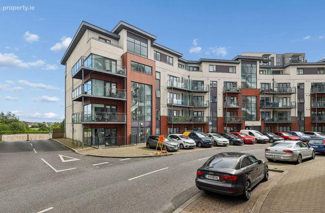Apartment 8, Beacon, Royal Canal Park, Ashtown, Dublin 15 - Click to view photos