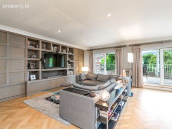 Apartment, The Sweepstakes, Ballsbridge Park, Sandymount, Dublin 4 - Image 4