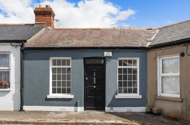10 Findlater Street, North Circular Road, Arbour Hill, Dublin 7 - Click to view photos