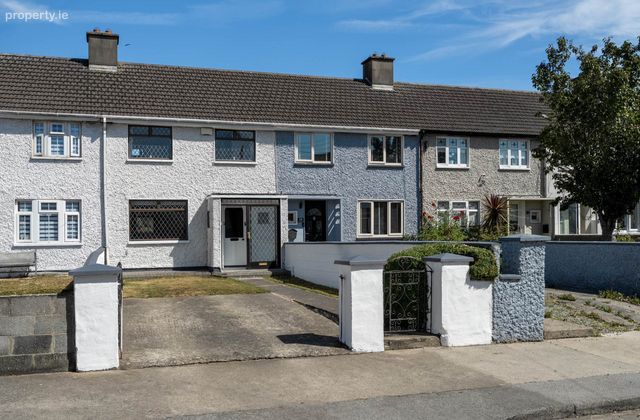 10 Casement Grove, Finglas West, Dublin 11, Co. Dublin, Finglas, Dublin 11 - Click to view photos