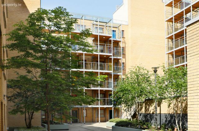 Apartment 103, Block E, North Bank, IFSC, Dublin 1 - Click to view photos