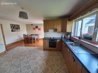 62 Abbey Ville, Limerick Road, Ennis, Co. Clare - Image 3