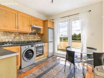 Penthouse, 118 Galloping Green, Stillorgan Road, Blackrock, Co. Dublin, Galloping Green, Co. Dublin - Image 4