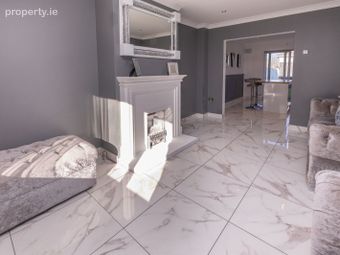 42 Monastery Heath Avenue, Clondalkin, Dublin 22 - Image 5