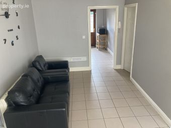 8 The Orchard, Friar Street, Thurles, Co. Tipperary - Image 2