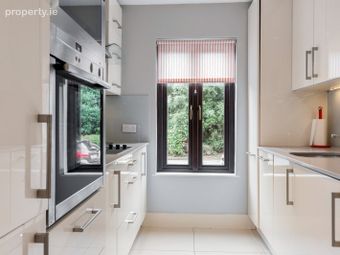 42 Village Court, Butterfield Avenue, Rathfarnham, Dublin 14, Dublin 14 - Image 3