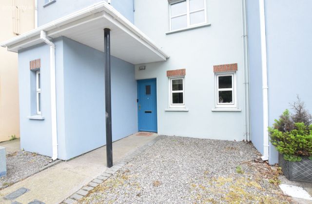 11 An Bruach, Halfway, Halfway, Co. Cork - Click to view photos