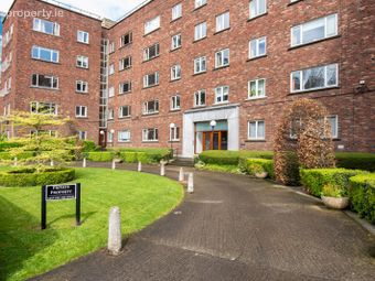 40 Court Apartment, Wilton Place, Dublin 2, Dublin 2 - Image 2