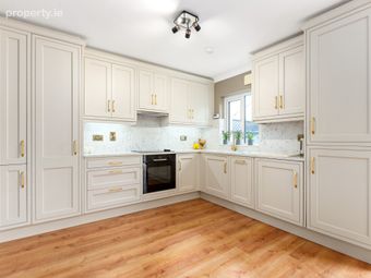 13 Foxrock Crescent, Foxrock, Dublin 18, Foxrock, Dublin 18 - Image 4