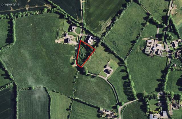 Eddies Lane, Longwood, Co. Meath - Click to view photos