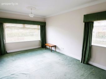 22 Castle Park, Carrick-on-suir, Carrick-on-Suir, Co. Tipperary - Image 5