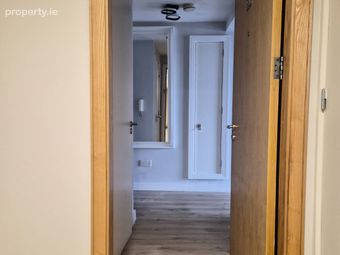 Apartment 23, Gloucester Square, Railway Street, Dublin 1 - Image 3