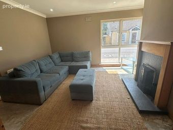 6 Croke Gardens, Thurles, Thurles, Co. Tipperary - Image 2