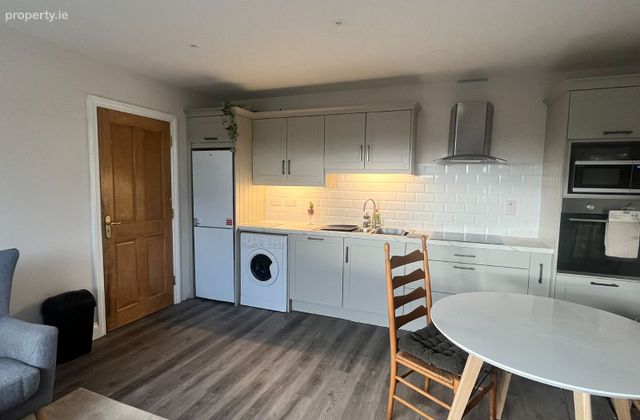 Gallontra House, Coole East, White\'s Cross, Co. Cork - Click to view photos