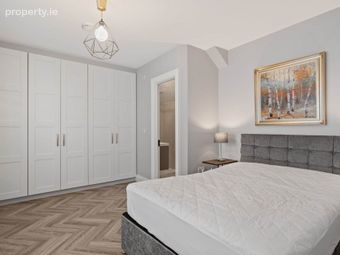 14 Albert Court East, Dublin 2, Co. Dublin, Grand Canal Dock, Dublin 2 - Image 4