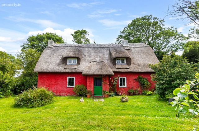 Fairgreen Cottage, Cooladerra, Ballymacoda, Co. Cork - Click to view photos