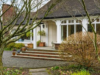 Moorea, Kerrymount Avenue, Foxrock, Dublin 18 - Image 5