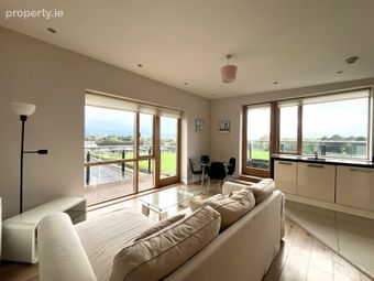 Ely Hall, Hazelbrook Square, Churchtown, Dublin 14 - Image 2