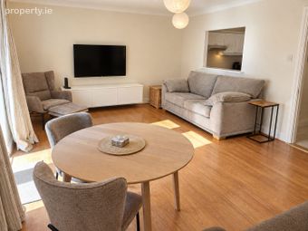 1 Year Only Apartment 7, Dorset Square, Dublin 1 - Image 3