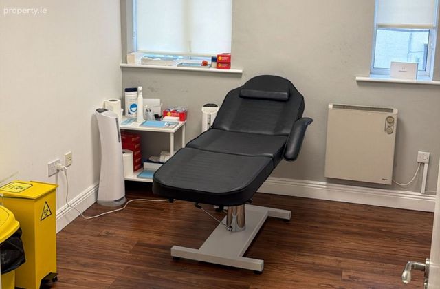 White Smile Dental, 26 Faussagh Avenue, Dublin 7, Cabra, Dublin 7 - Click to view photos